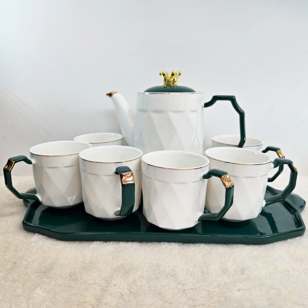 SET CHAROL 6 TAZAS Y JARRA VERDE CON BLANCO