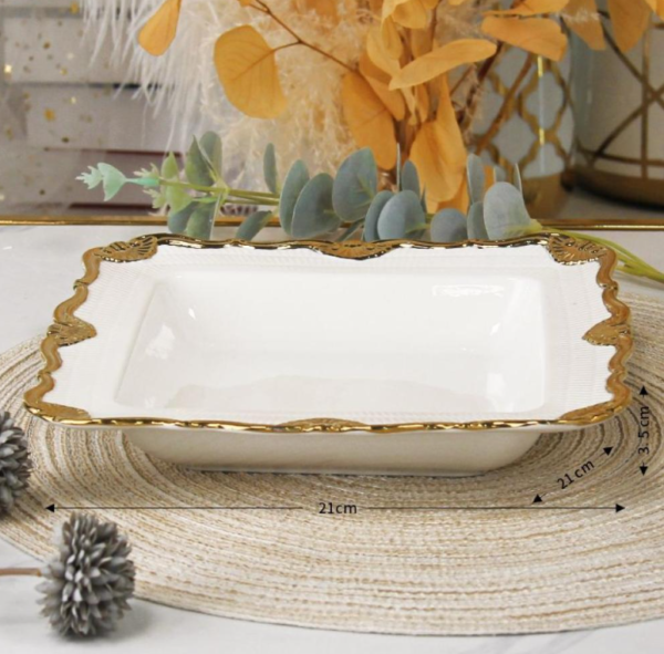 PLATO CUADRADO BLANCO DORADO 8