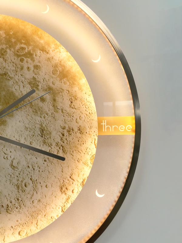 RELOJ DE LUNA CON LUZ - Imagen 2